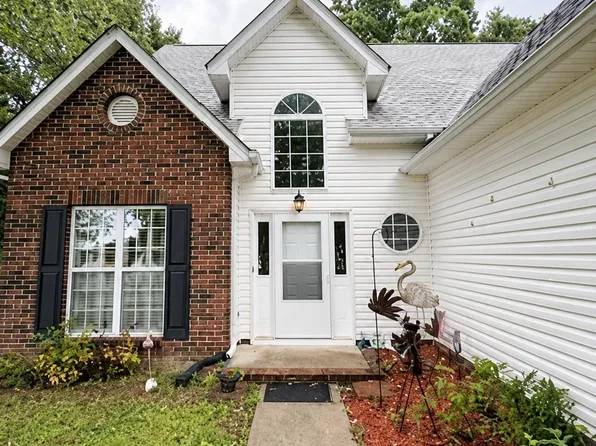 113 Old Willow Rd, Mooresville, NC 28115