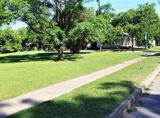 515 N Anglin St, Cleburne, TX 76031