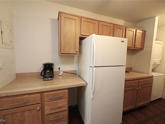 4th image of 4213 Dennis Ln