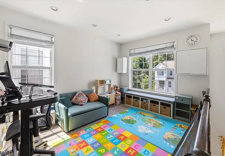 121 Sequoia Dr — Photo 17