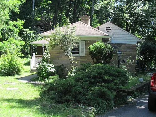 449 Long Hill Rd Photo 1 449 Long Hill Rd Photo 1