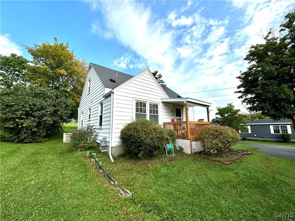 5857 S Street Rd, Auburn, NY 13021