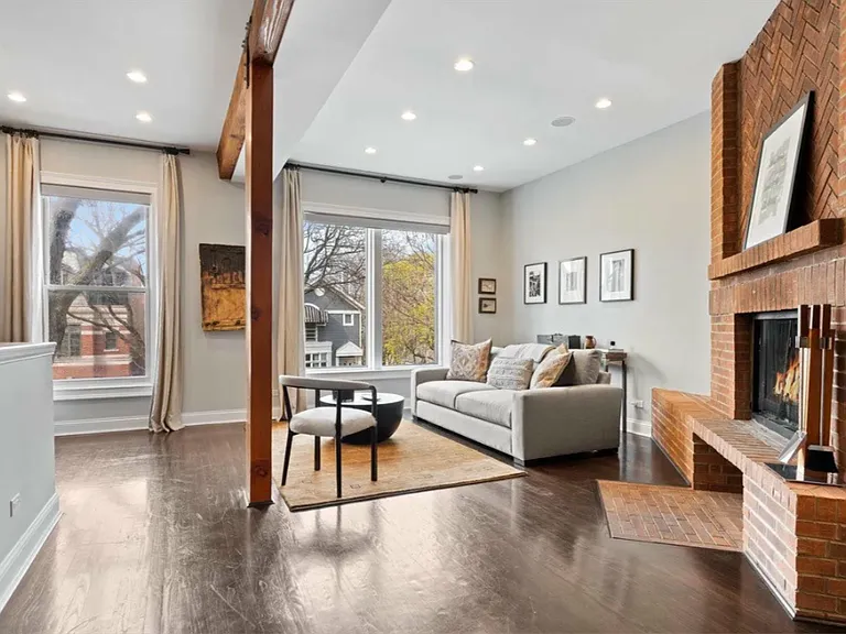 1121 W Drummond Pl #3 — Photo 3