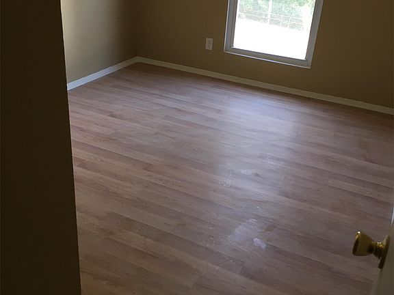 5th image of 908 N Broadway Ave APT 503