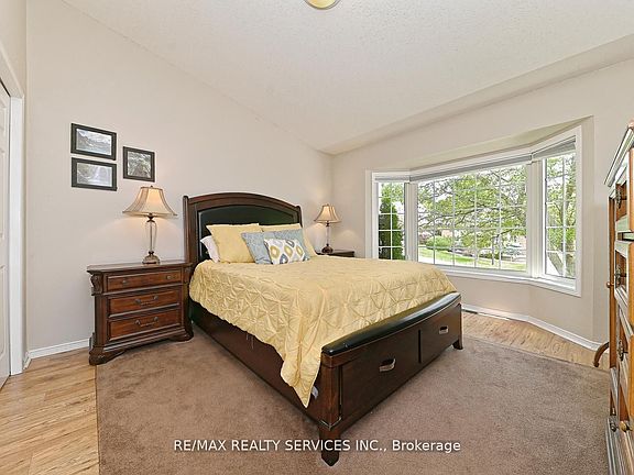 3rd image of 1077 Hamilton Rd Unit 31
