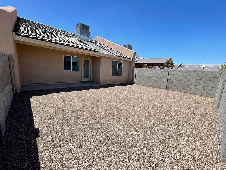 7274 E 39th Pl — Photo 15