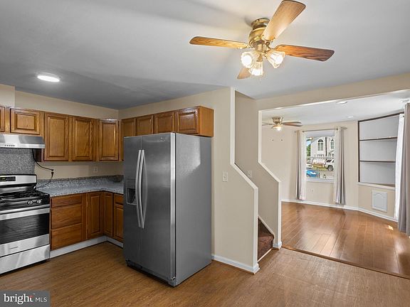 3rd image of 8211 Northview Rd