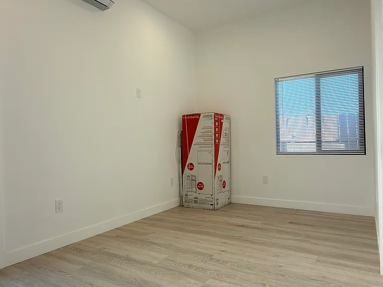 2029 E Washington Ave #A — Photo 5