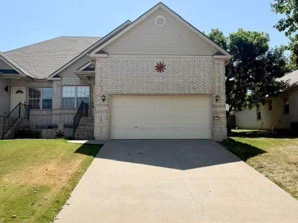 6271 W Milliken Bnd, Fayetteville, AR 72704