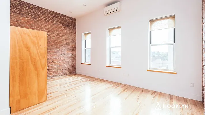 Rented by Nooklyn NYC LLC | media 19