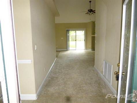 Entry/Foyer