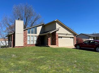 609 W 46th Pl S, Sand Springs, OK 74063