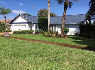 305 Gladstone Blvd, Englewood, FL 34223