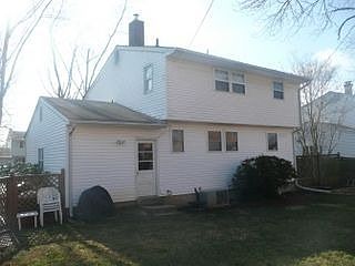 4th image of 312 Brewster Dr