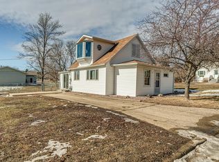 312 1st St N, Wilton, ND 58579
