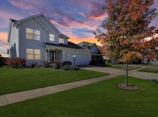 1315 W Ridge Ln, Champaign, IL 61822