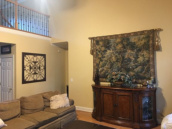 5th image of 5088 Cramer Woods Dr