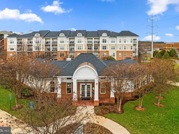 3830 Lightfoot St Unit 223, Chantilly, VA 20151
