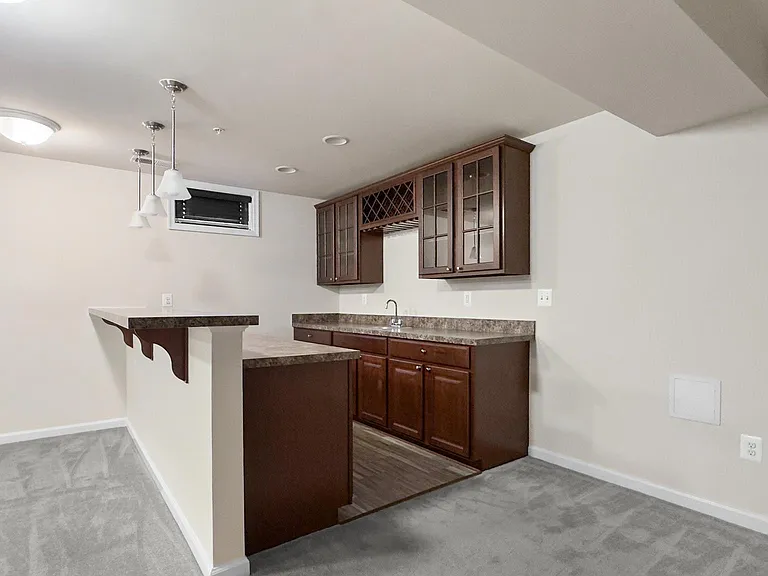 10185 Warfield St — Photo 16