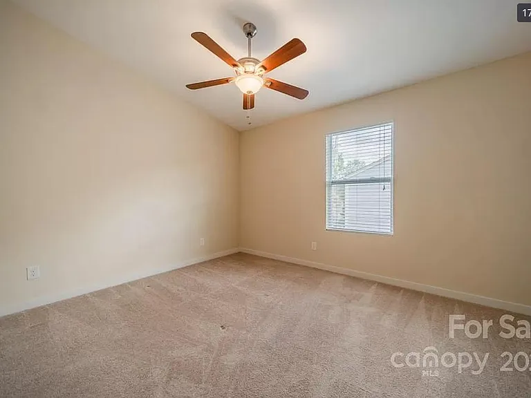 12754 Livengood Ln — Photo 16