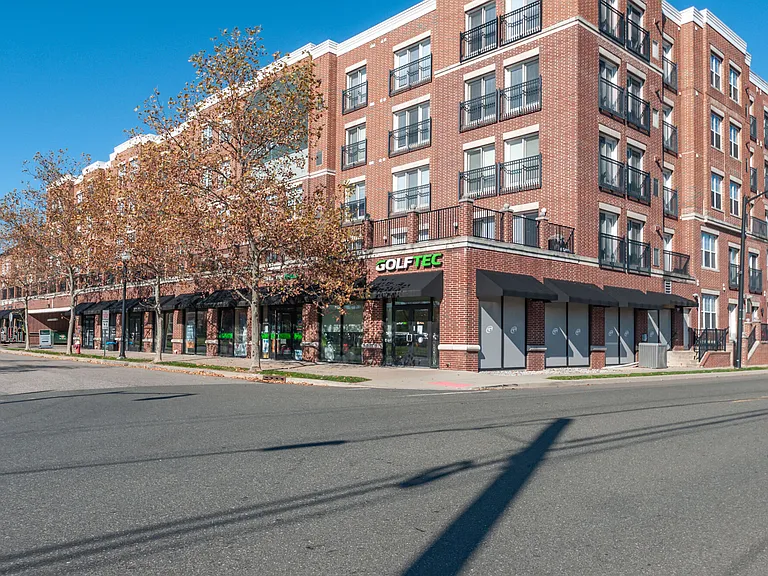 The Brownstones at Englewood South — Photo 35