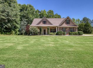 374 Austin Storey Cir, Newnan, GA 30263