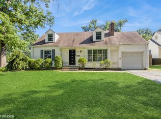 3901 W 73rd Ter, Prairie Village, KS 66208