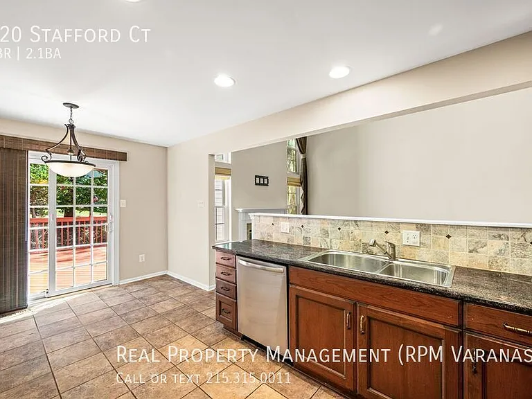 720 Stafford Ct — Photo 12