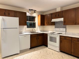 65 6th St #3, Dover, NH 03820