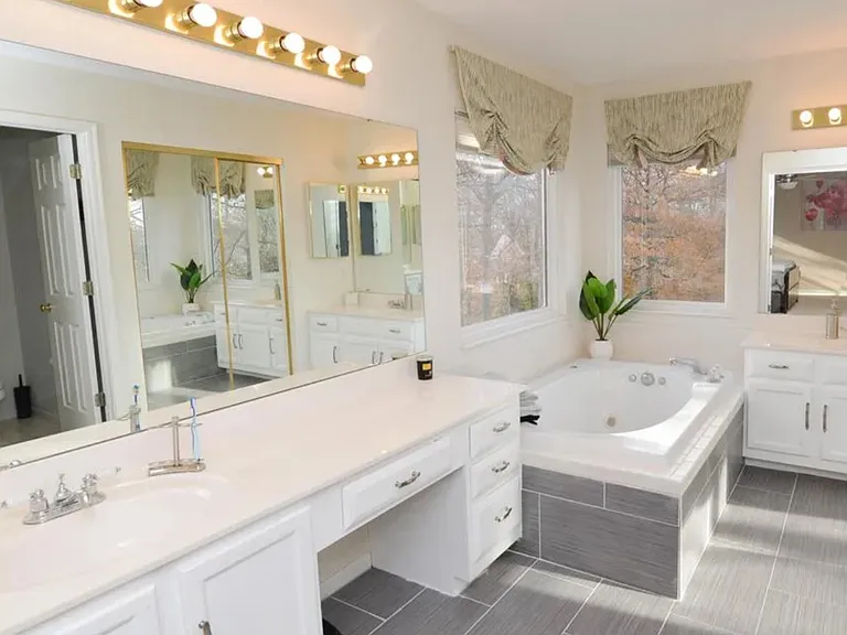 1867 Grovepointe Dr — Photo 11