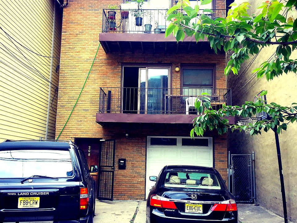 Outside Parking lot/Garage
