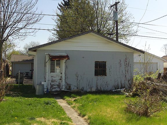 3rd image of 815 E Yoke St