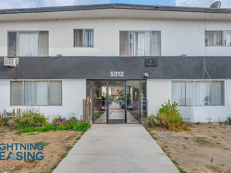 5312 Corteen Pl #16 — Photo 35