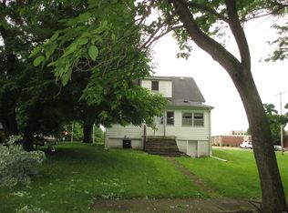 835 E Broadway St, Sparta, IL 62286