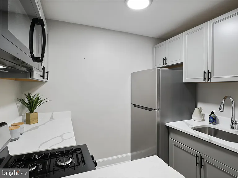 2608 Arlington Blvd — Photo 12