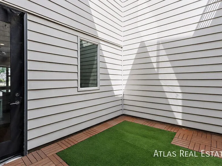 4132 E 35th Ave — Photo 9