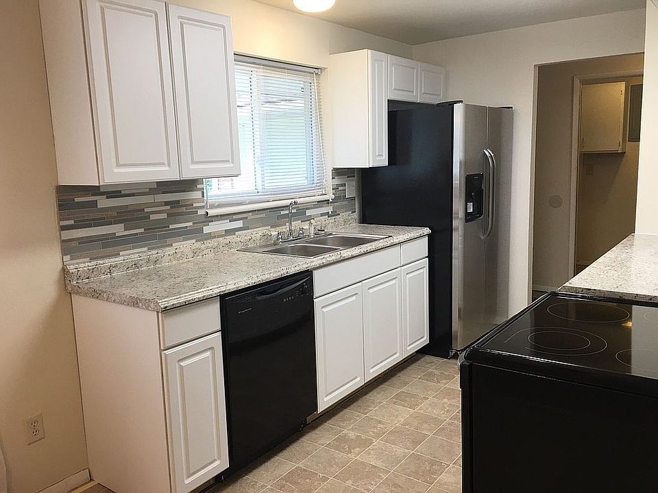 2nd image of 5843 Beth Rd