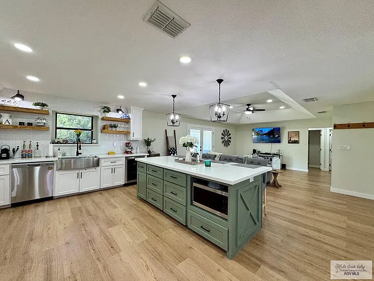 35059 Anaqua Dr — Photo 9