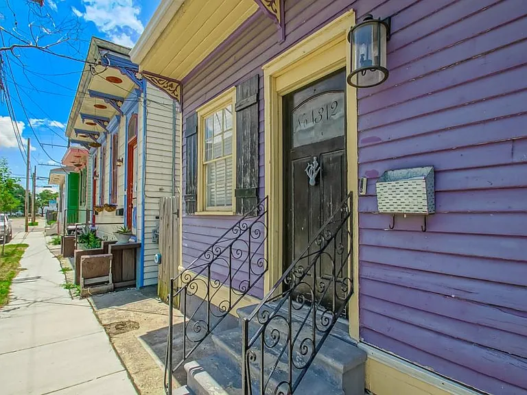 1312 Arts St — Photo 3