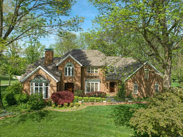 6400 Belle Rive Dr, Newburgh, IN 47630
