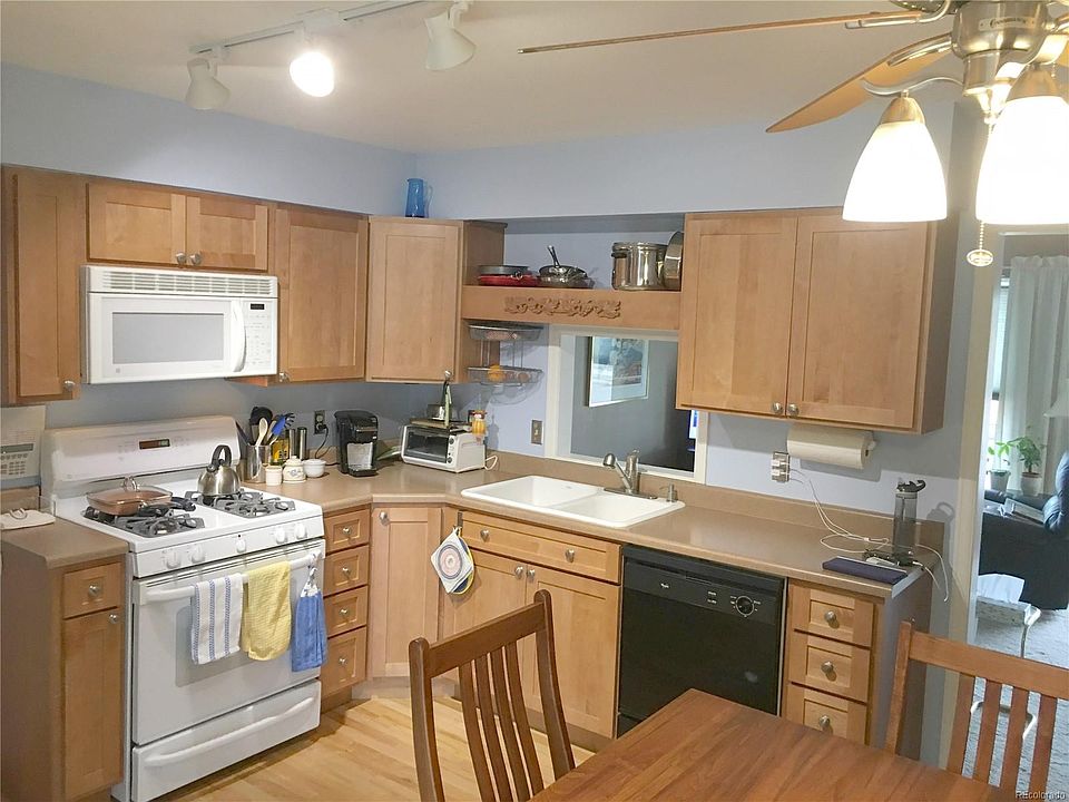 1st image of 3070 S Hoyt Way