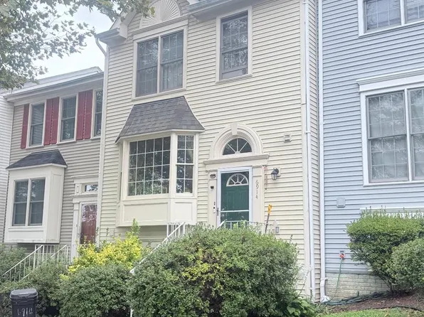 6914 Compton Ln, Centreville, VA 20121