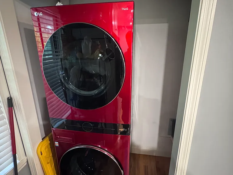 2024 LG WashTower and Dryer
4.5 cu ft Washer
7.2 cu ft Dryer