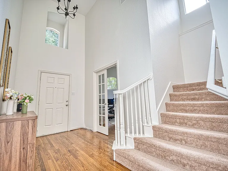 5513 Amber Way — Photo 18