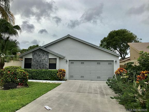2nd image of 1424 NW 26th Ave