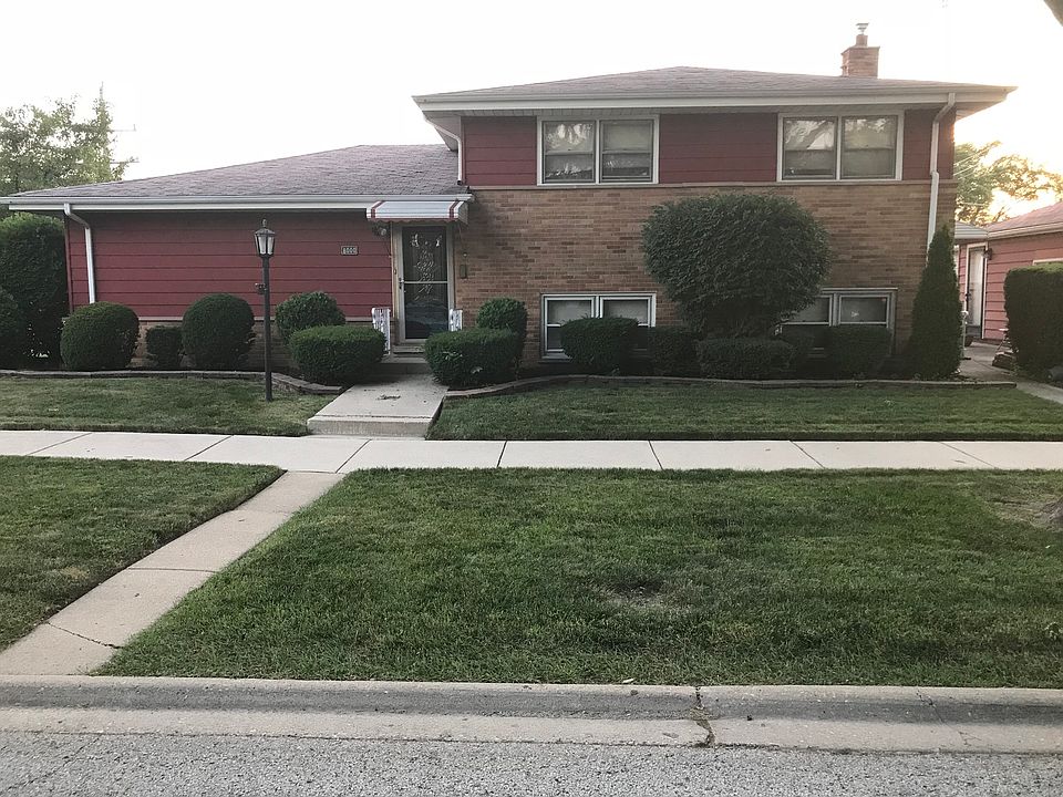 1st image of 8000 N Overhill Ave