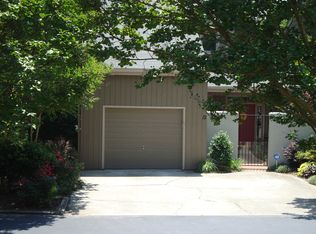 12 Weybridge Pl, Chapel Hill, NC 27517