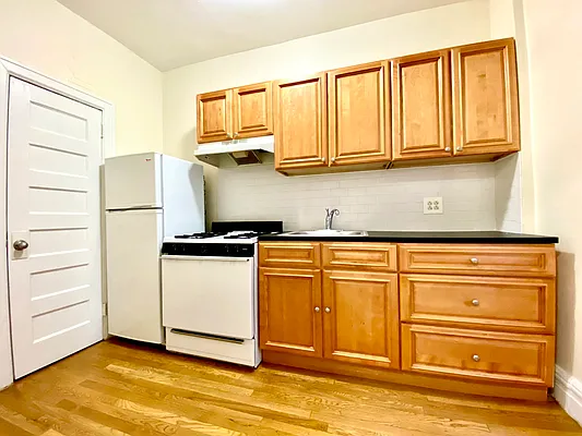 Rented by City & Suburban | media 7