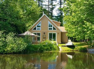12 Merrill Dr, Shutesbury, MA 01072