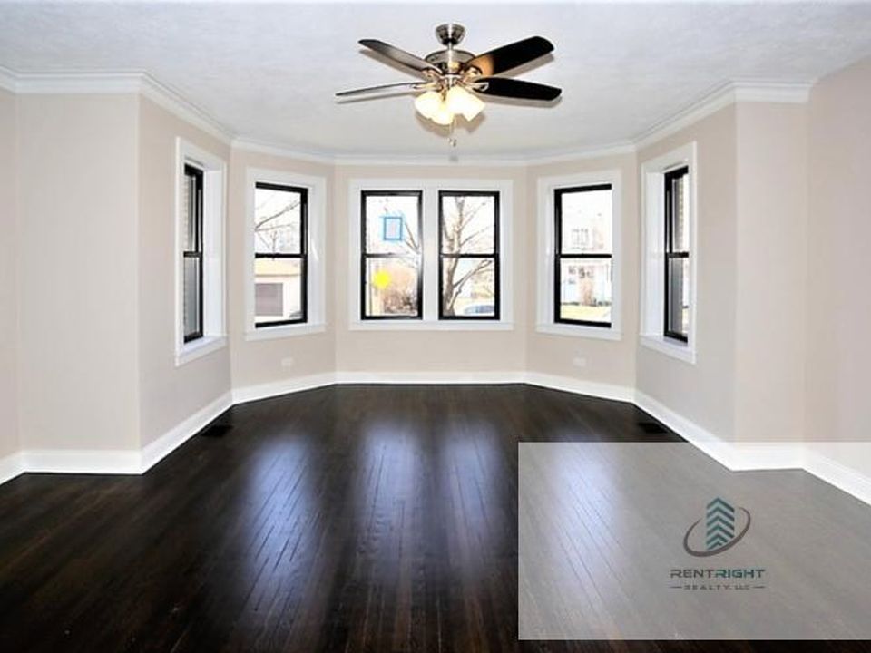 1st image of 4445 N Rockwell St #2
